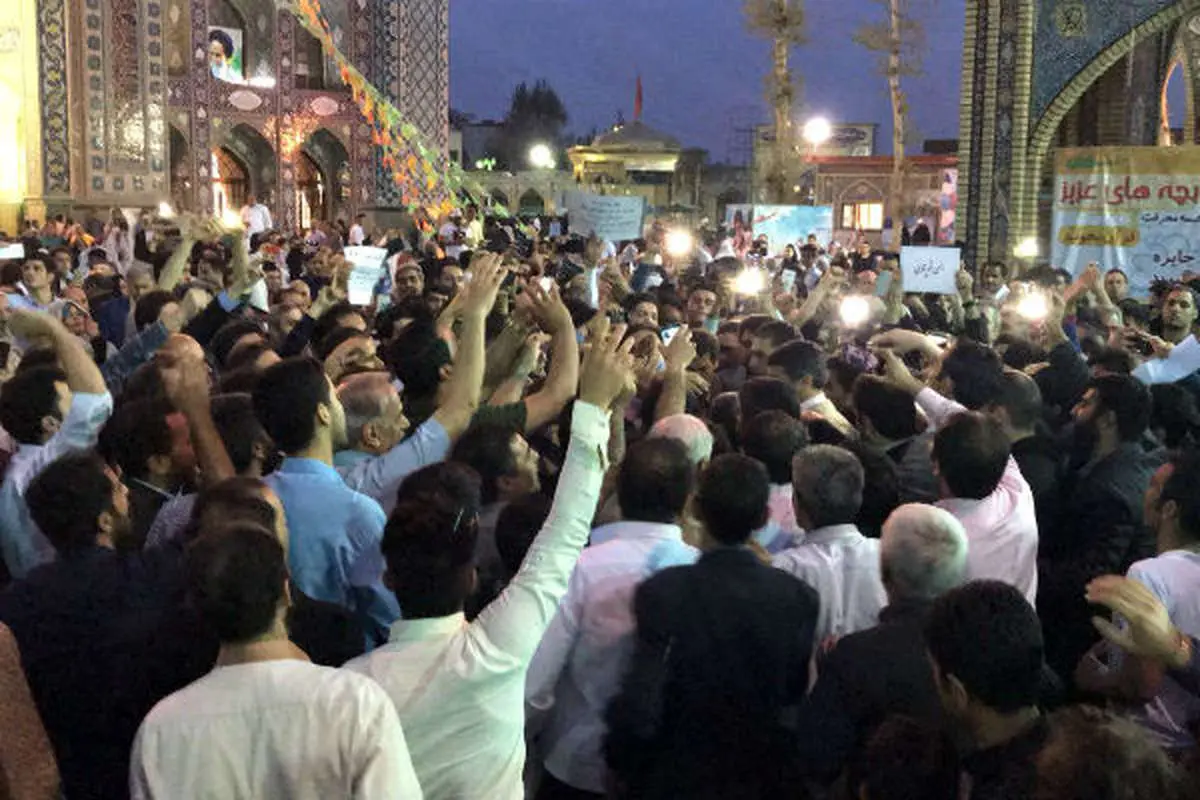 بستنشینی به سبک احمدینژاد!