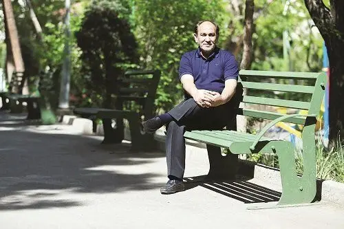 ۲۶ سال زندگی متفاوت آقای «بی‌خیال»