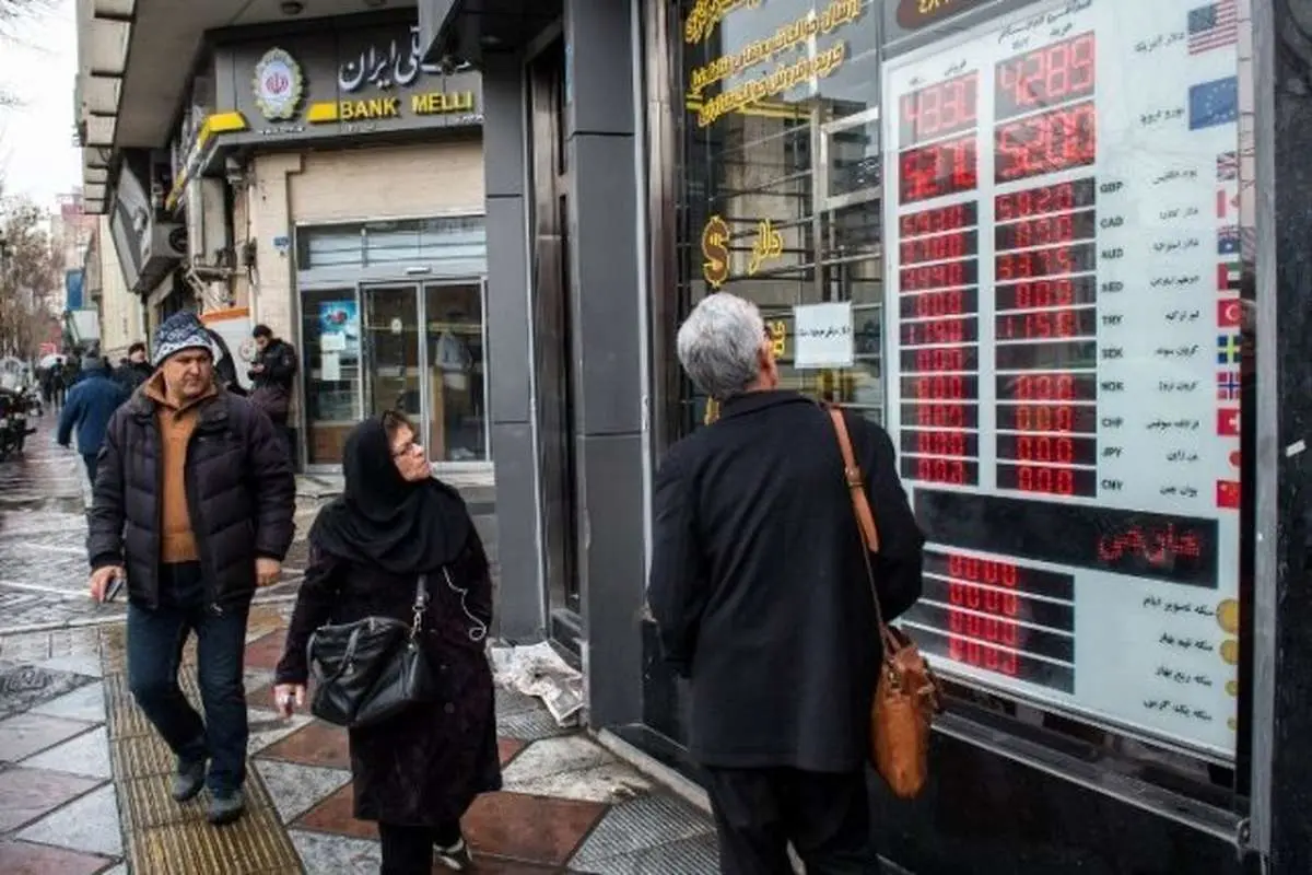 گزارش والستریتژورنال از گرانی دلار در ایران