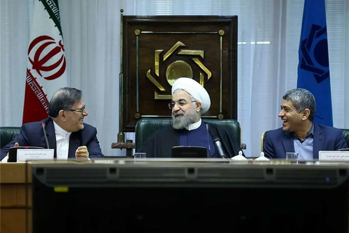 سیف در "منگنه"