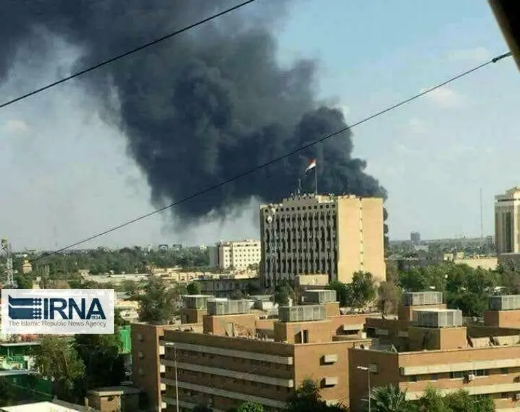 (تصویر) سفارت آمریکا در عراق، آتش گرفت