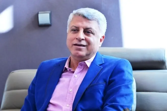 آیا احمدی‌نژاد دست از سر ما بر نمی‌دارد؟