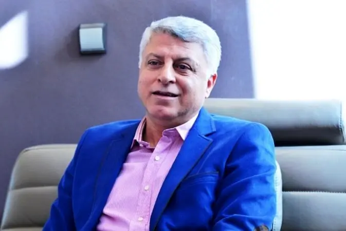 آیا احمدی‌نژاد دست از سر ما بر نمی‌دارد؟