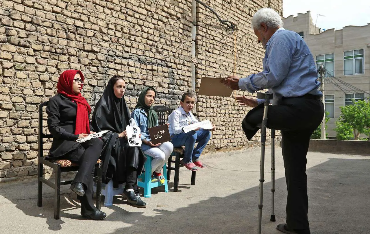 (تصاویر) هنر معرق‌کاری جانباز 70 درصد