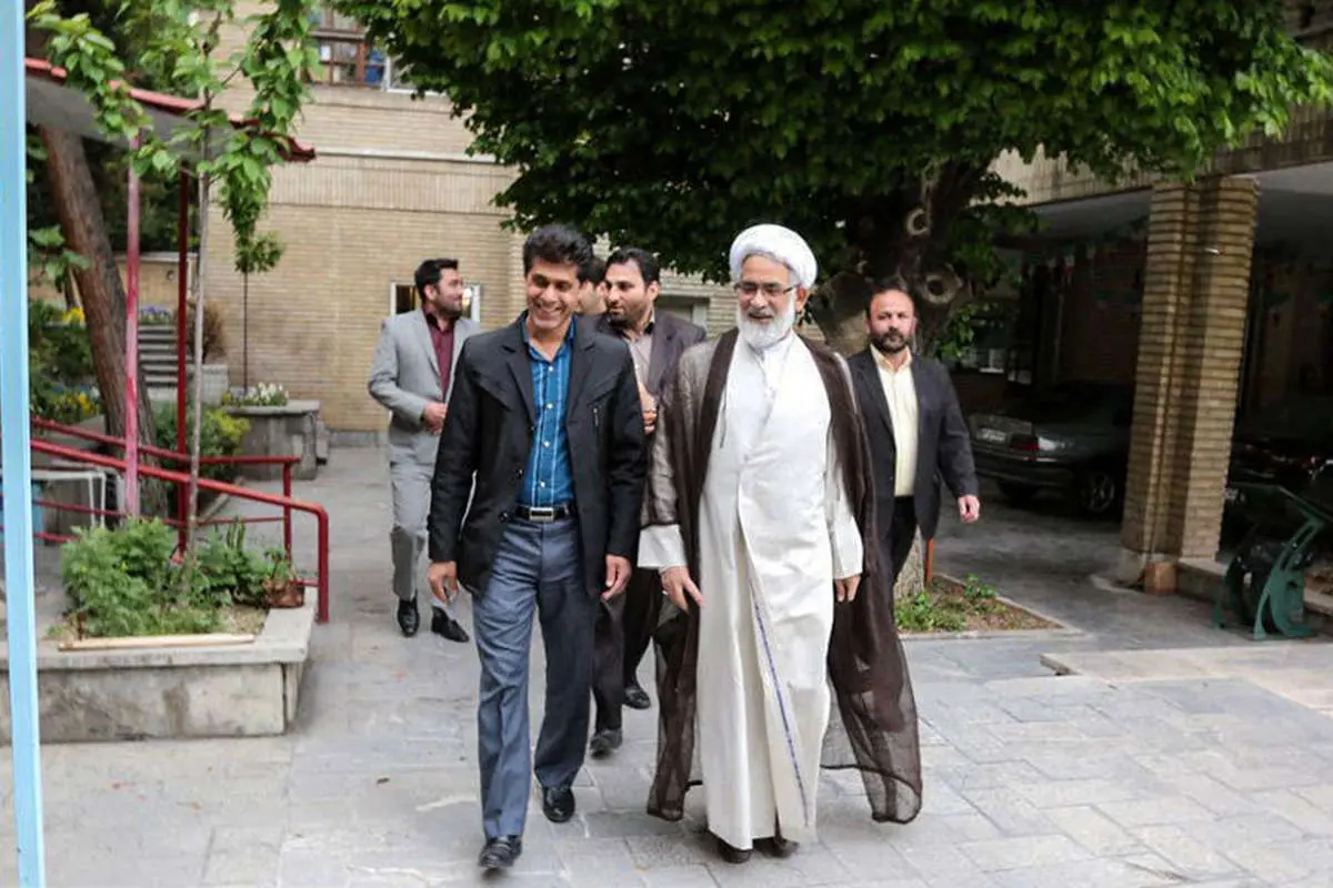(تصاویر) عیادت دادستان کل از جانبازان آسایشگاه ثارالله