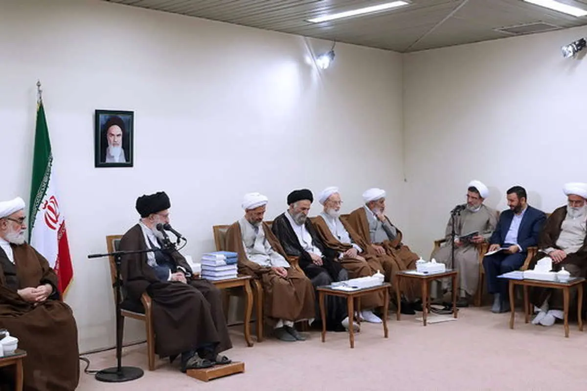 رهبر انقلاب: فلسفه باید در حوزه علمیه قم و تهران رواج پیدا کند