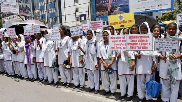 دختر نوجوان هندی پس از تجاوز به آتش کشیده شد