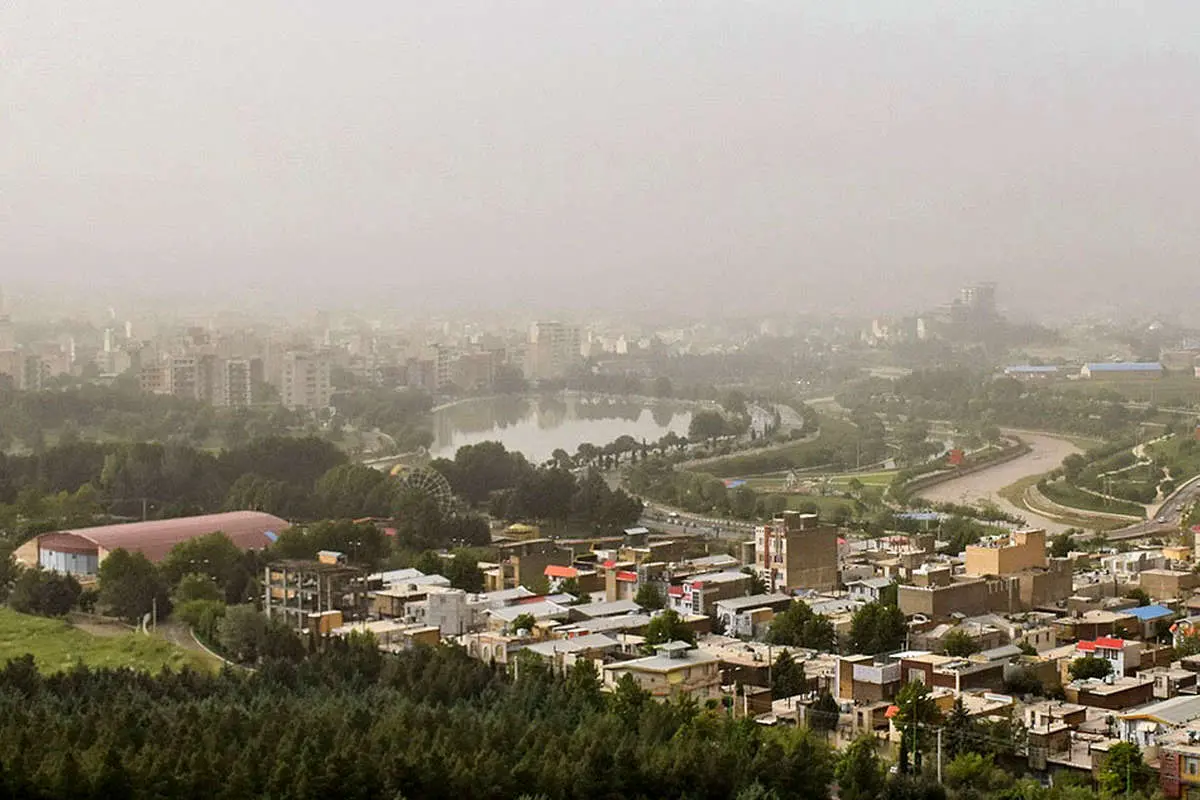 (تصاویر) خرمآباد در محاصره ریزگردها