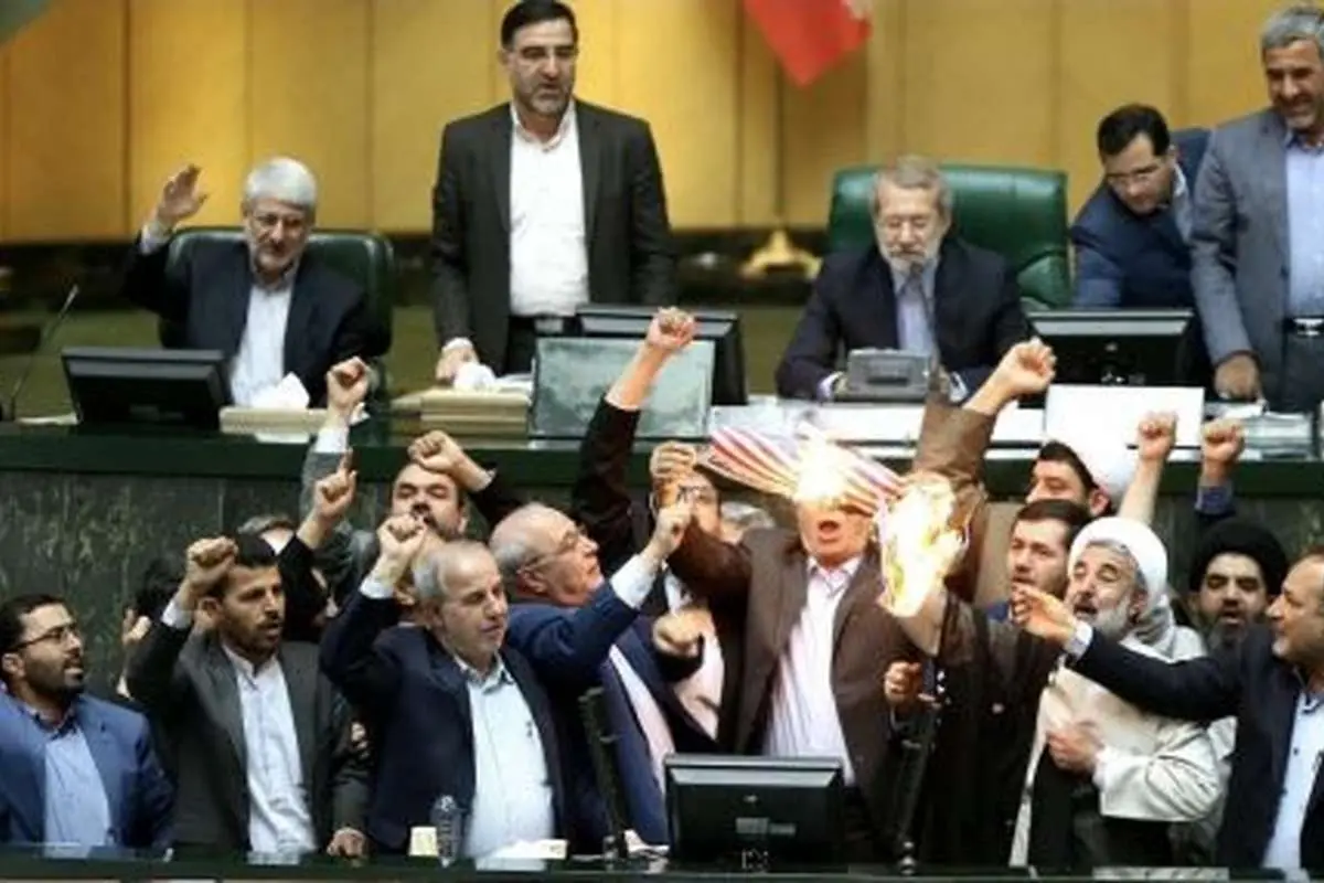 روزه سکوت نمایندهای که زیر برجام فندک گرفت!