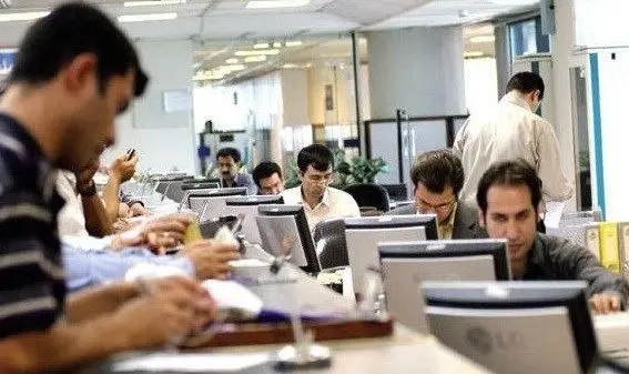 دولت چه تعداد کارمند دارد؟