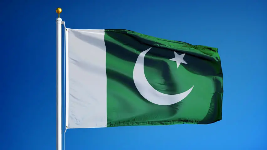دولت و پارلمان پاکستان منحل می‌شوند