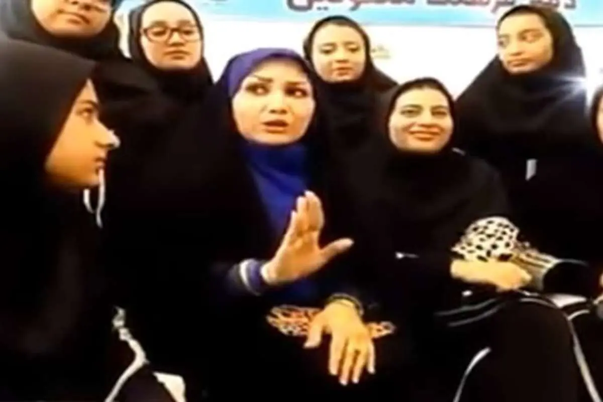 جلوگیری از اجرای ناشنوایان در مصلی به دلیل شباهت به رقص!