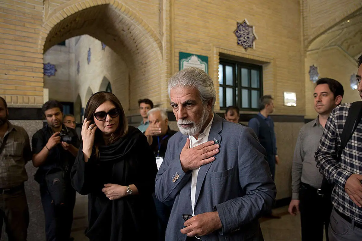 (تصاویر) حضور هنرمندان سرشناس در مراسم ترحیم «ناصر ملک مطیعی»