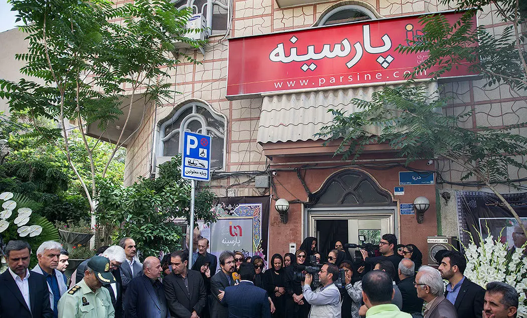 (تصاویر) واع با پیکر پیشکسوت مطبوعات