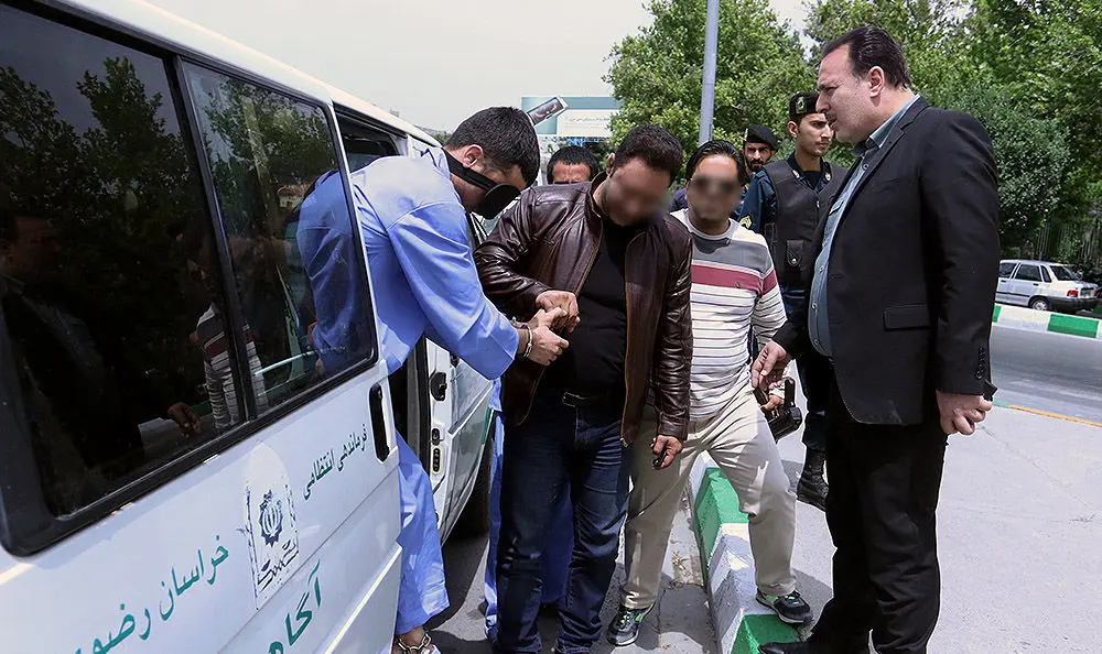 (تصاویر) بازسازی صحنه تیراندازی میدان جمهوری مشهد