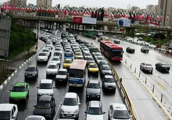 ترافیک نیمه سنگین در آزادراه کرج-تهران