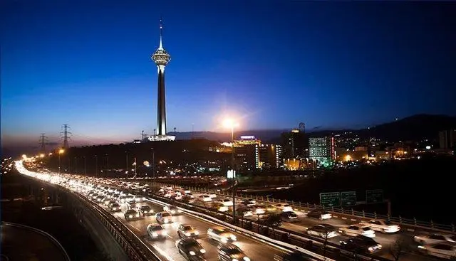 برج میلاد تعطیل شد