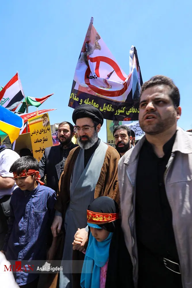 تصاویری از حضور فرزندان رهبر انقلاب در راهپیمایی روز قدس