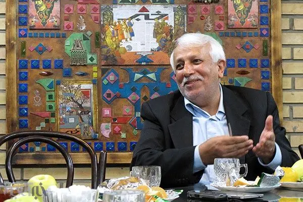 مقتدی صدر با چه شعاری جوانان را جذب کرد؟