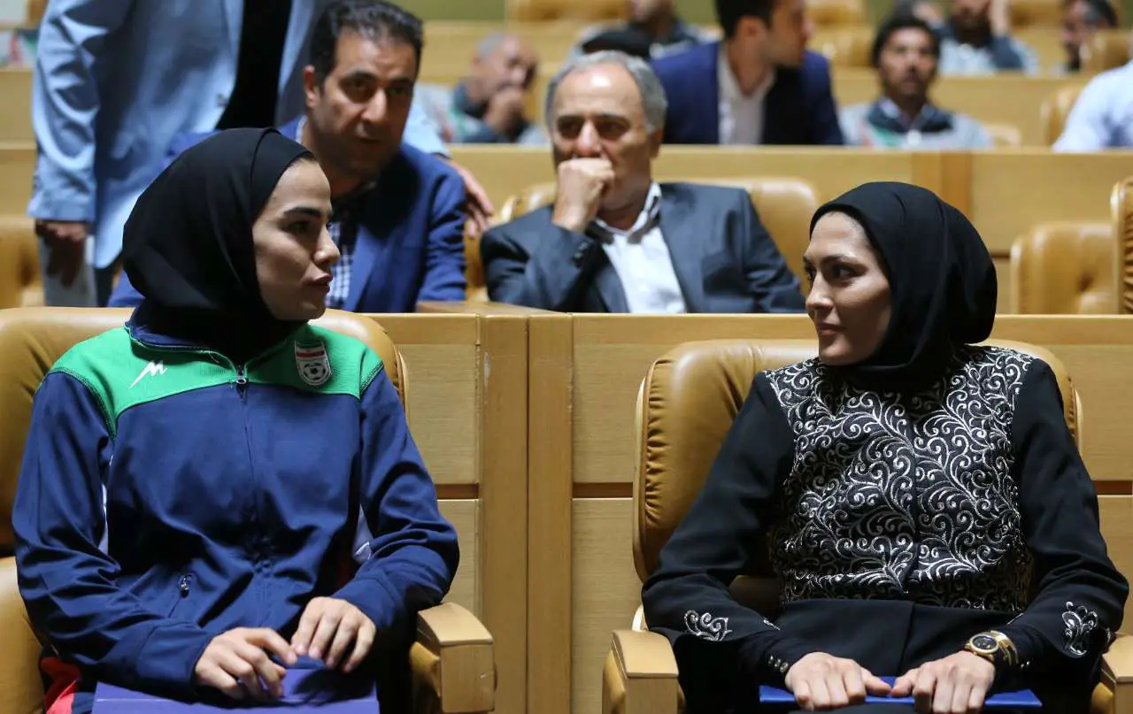 (تصاویر) دیدار قهرمانان ورزشی با روحانی