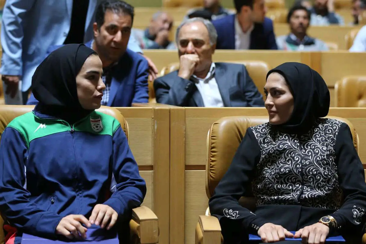 (تصاویر) دیدار قهرمانان ورزشی با روحانی