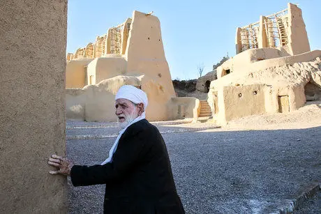 عثمان محمدپرست: در رودربایستی گیر کردم!
