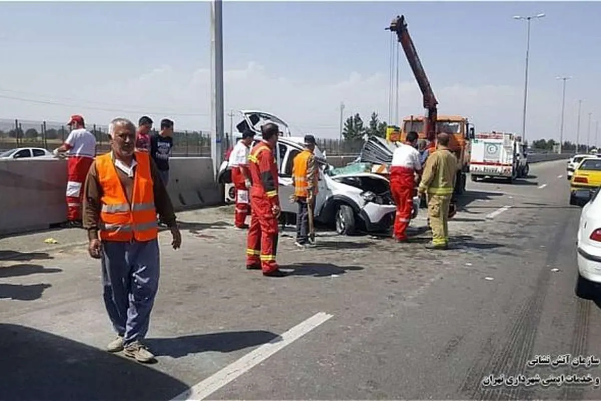 (تصاویر) تصادف شدید ساندرو و مرگ زوج جوان در آزادراه تهران-قم
