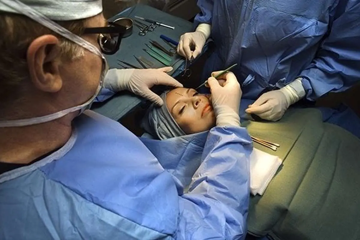 بررسی علل گسترش جراحیهای زیبایی بین زنان ایرانی