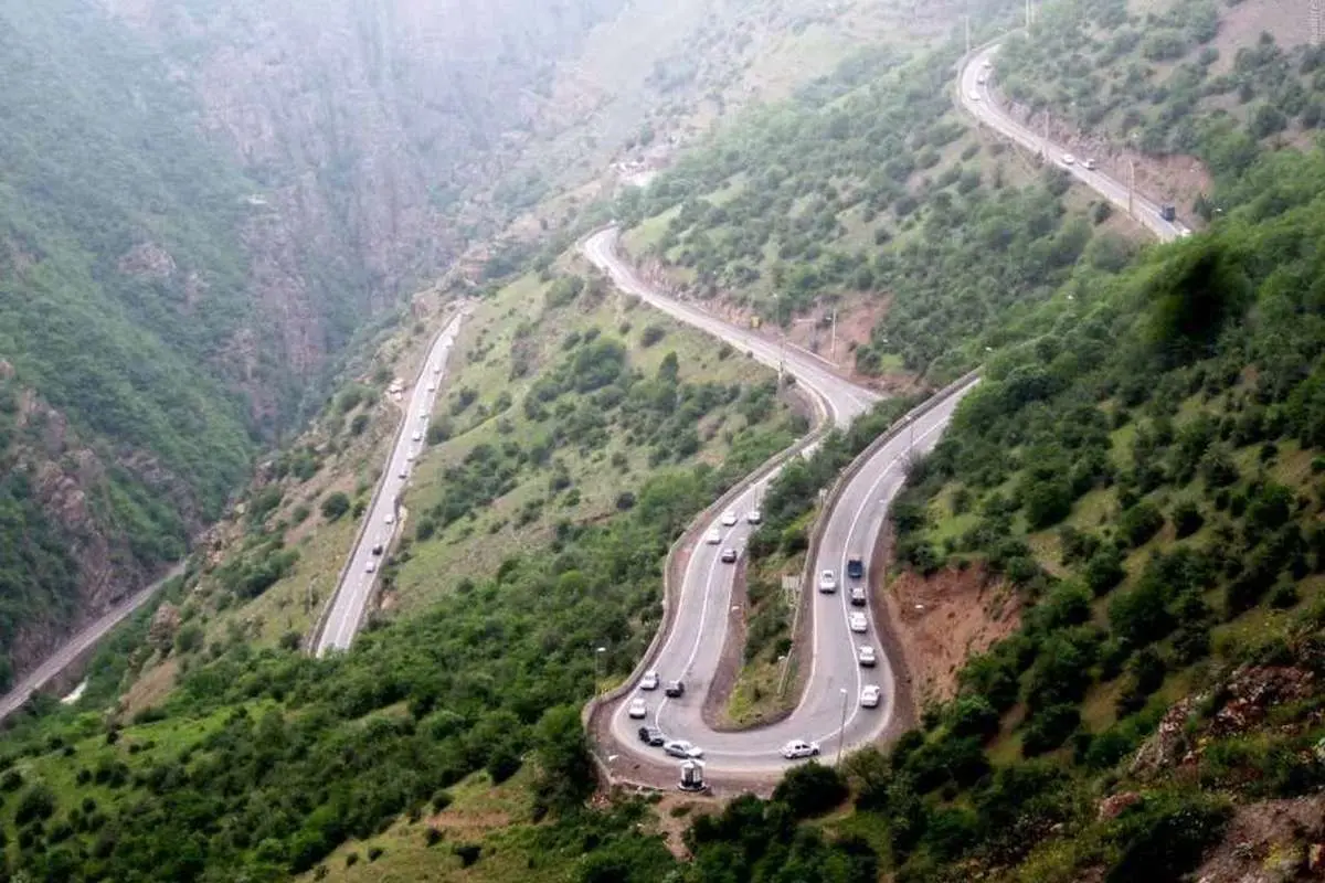 پسماندها به جان جاده چالوس افتاده‌اند