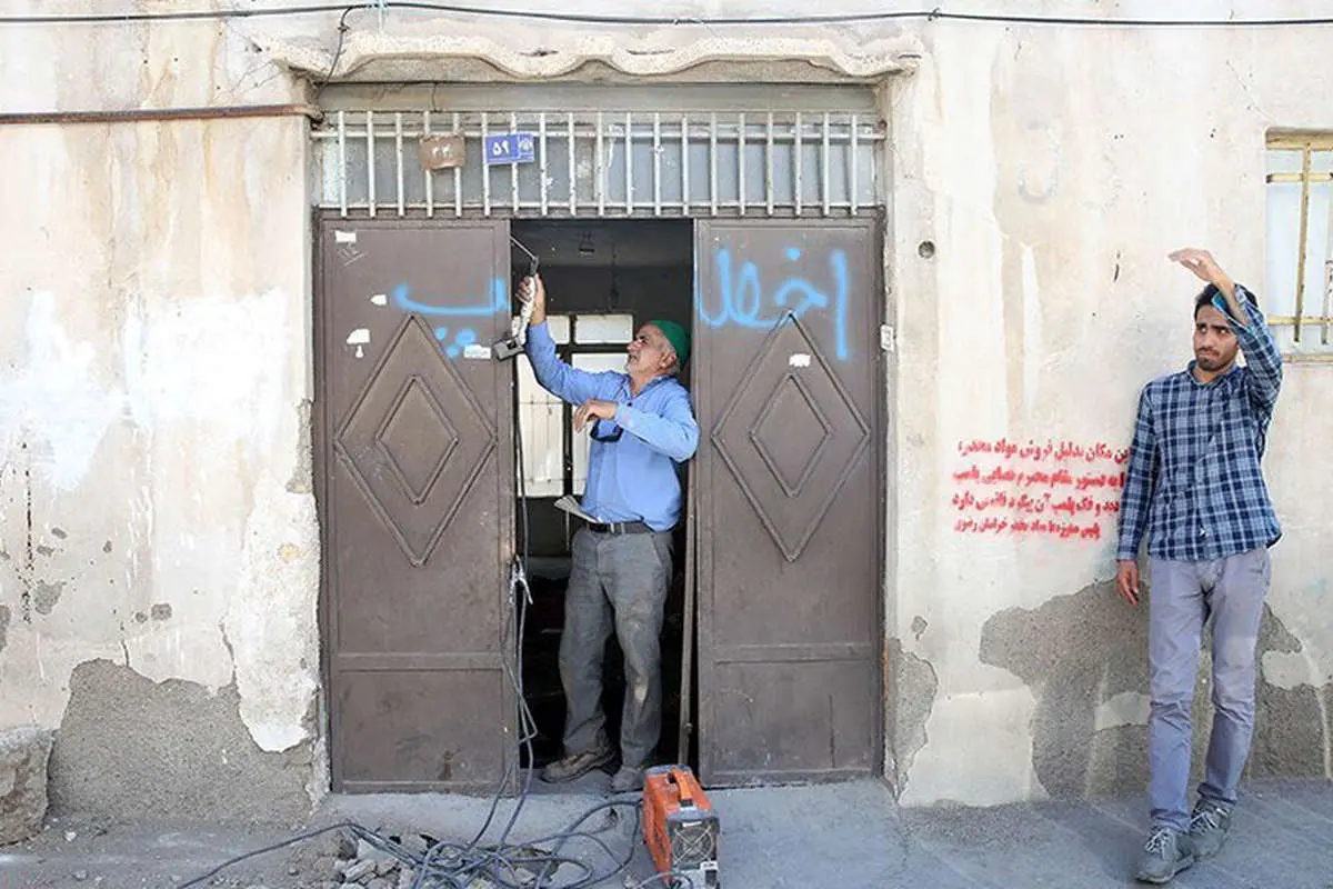 (تصاویر) پلمب دهها مرکز تهیه مواد مخدر در مشهد