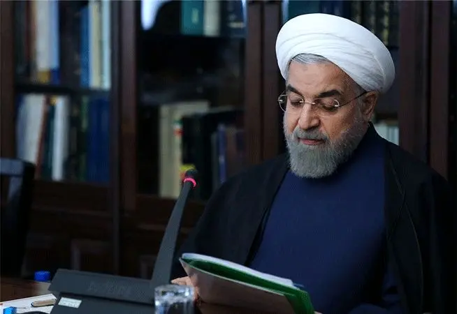 دو راهی مجلس در برابر روحانی