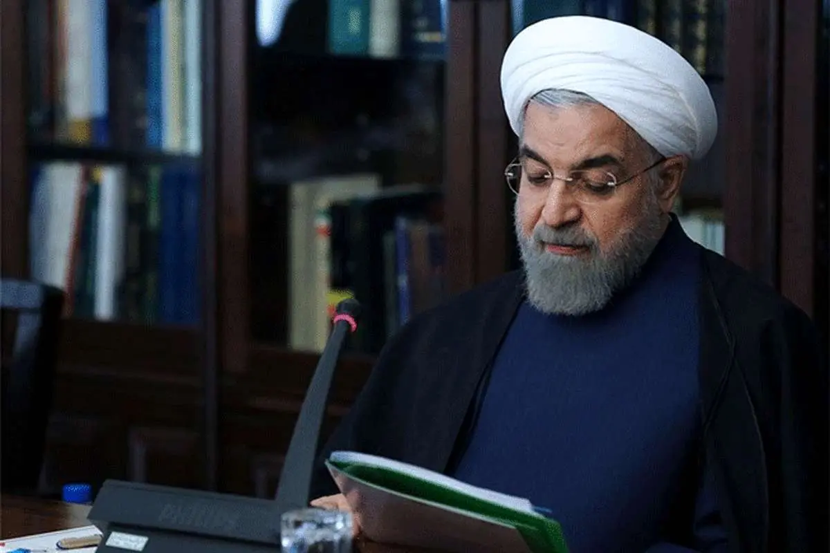 دو راهی مجلس در برابر روحانی