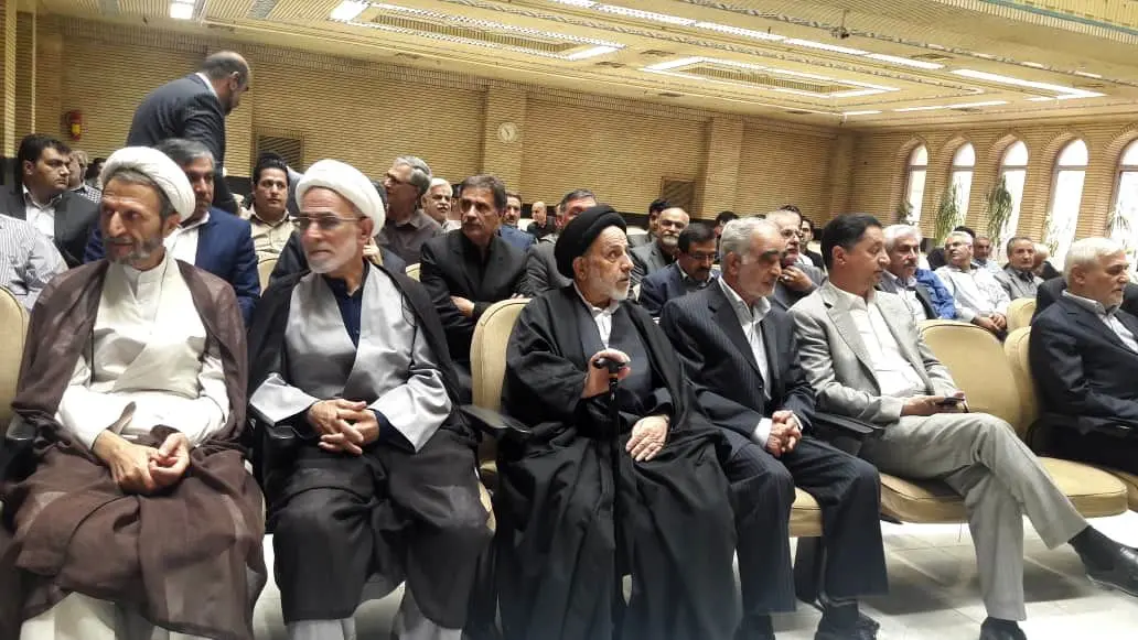(تصاویر) مراسم ترحیم پدر تاج‌زاده برگزار شد