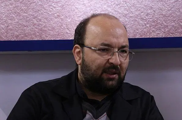 جواد امام: دولت با نوبخت و واعظی راه به جایی نمی‌برد