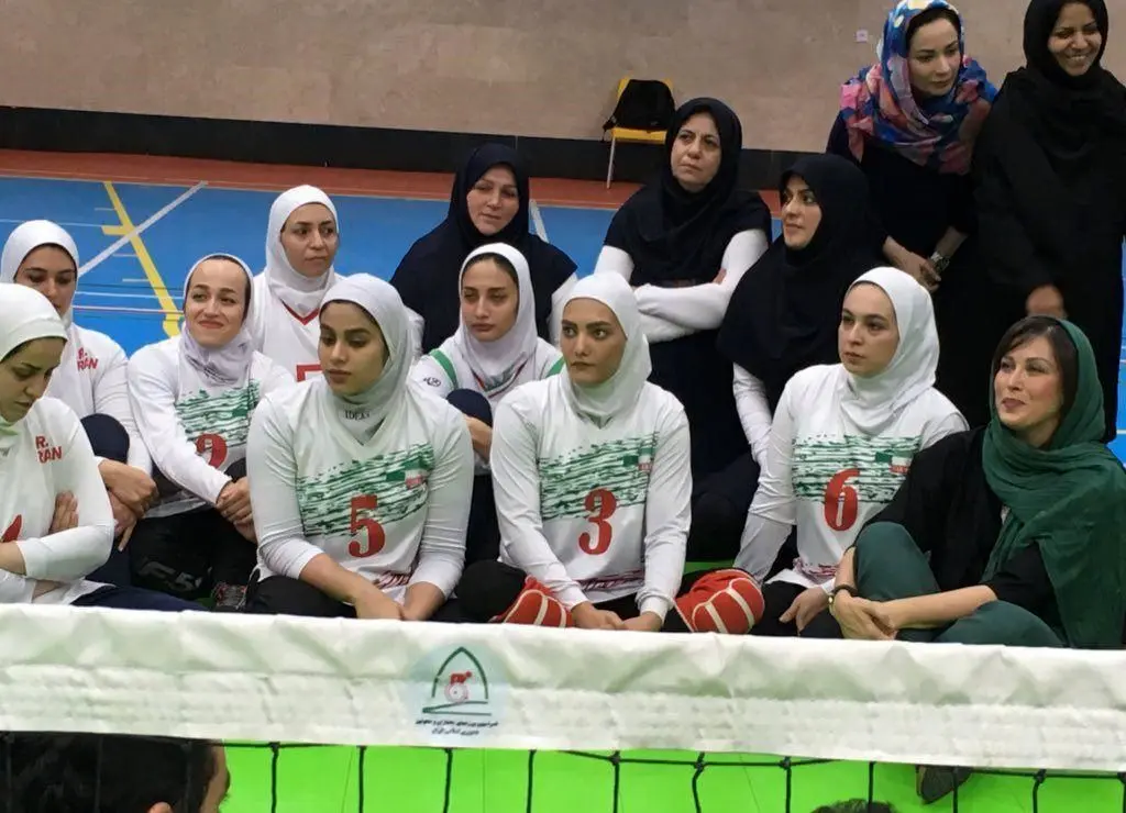 مهتاب کرامتی در اردوی تیم والیبال نشسته بانوان