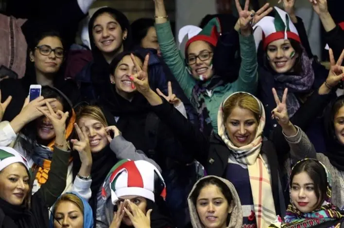 نیویورکر: آیا آمریکا از چالش‌های زنان در ایران سوءاستفاده می‌کند؟