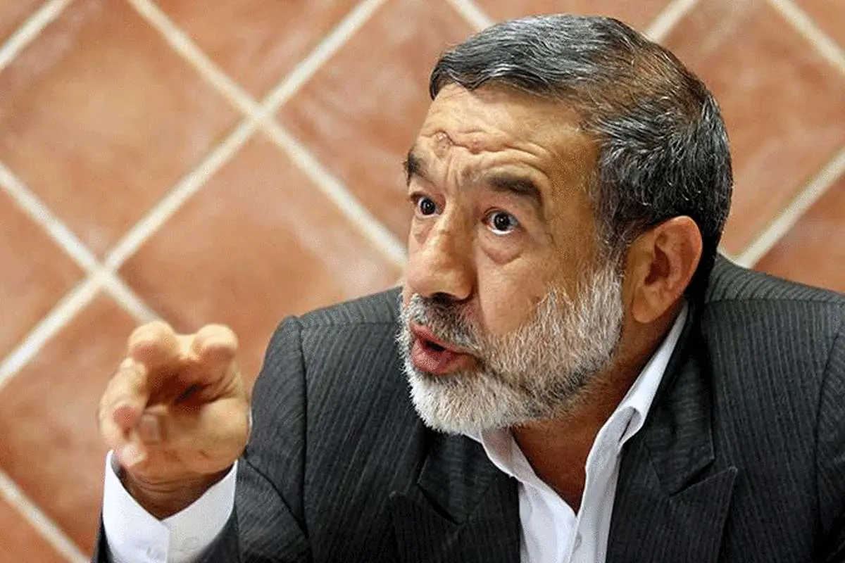 محمد هاشمی: کتاب نیست شبنامه است/ کنعانیمقدم: مارادونا را رها کنیم و غضنفرها را بچسبیم