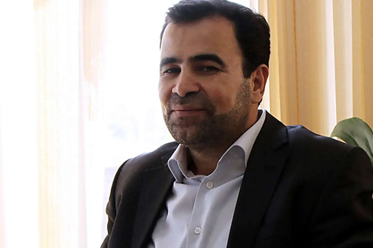 پیرموذن: روحانی به کارشناسان اقتصادی فراخوان دهد
