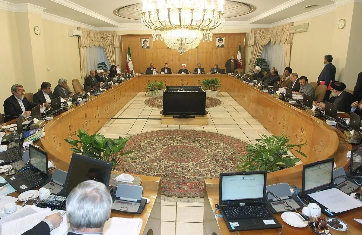 نامه روسای دو کمیسیون‌ مجلس به روحانی برای تغییر کابینه