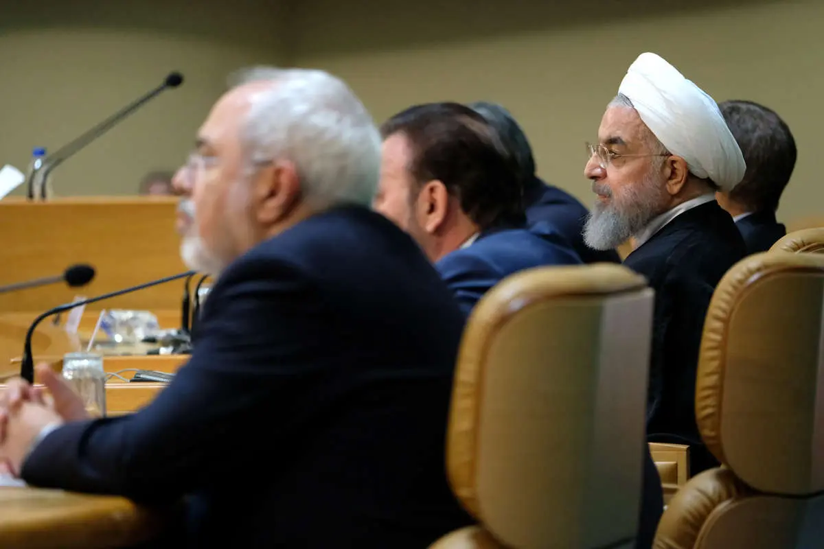 دولت نه کنار می‌کشد و نه استعفا می‌دهد