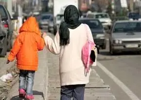 ۹۳ دختر مجرد، مادر شدند