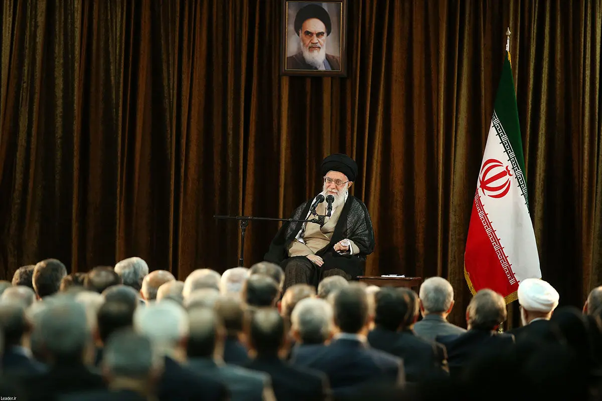 مذاکرات با اروپا را قطع نکنید/ سخن «اگر نفت ایران صادر نشود، نفت هیچ کشوری صادر نخواهد شد» سیاست نظام است