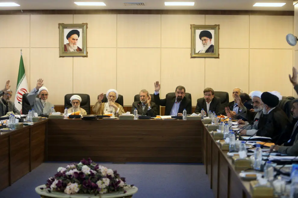 توضیح مجمع تشخیص مصلحت نظام درباره یک عکس جنجالی