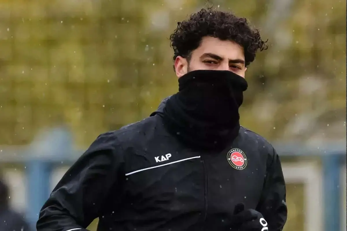 تمرین سرد تراکتوری‌ها زیر برف پاییزی!