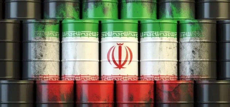 عربستان برای استفاده از تحریم‌های ایران، ذخیره نفت را آغاز کرد