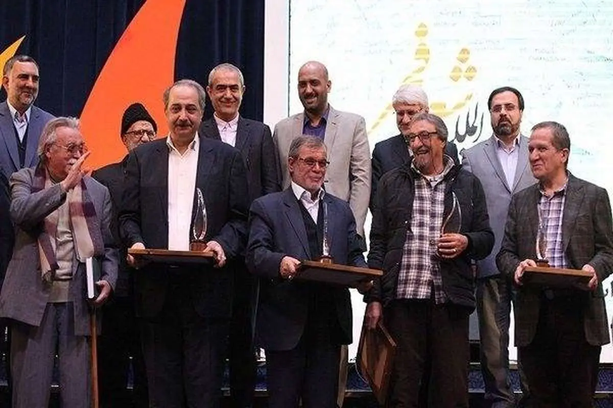 (تصاویر) پیکر اصغر فردی به خاک سپرده شد