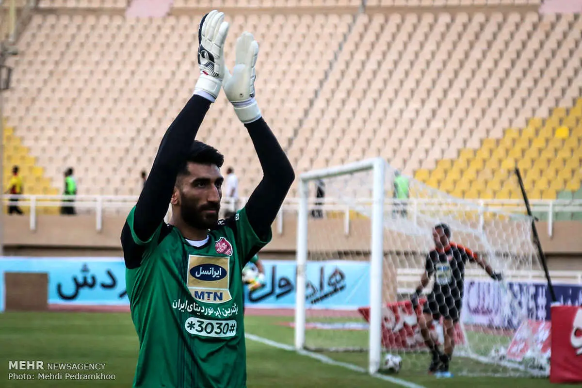 (تصاویر) جنگ در بازی پرسپولیس و استقلال خوزستان!