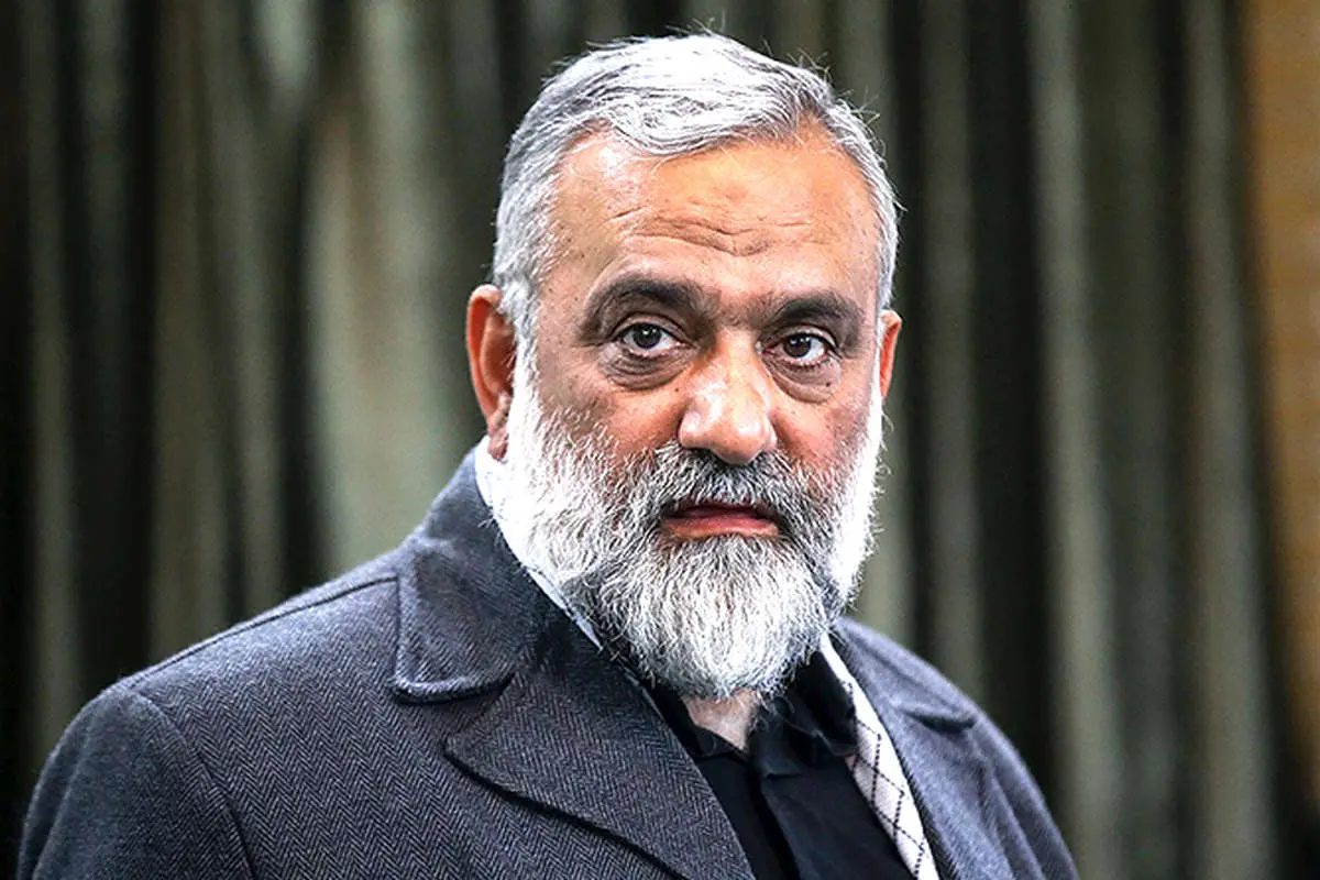 سردار نقدی: به روسپیهایی که حجاب برمیدارند میگویند مخالف حجاب اجباری!