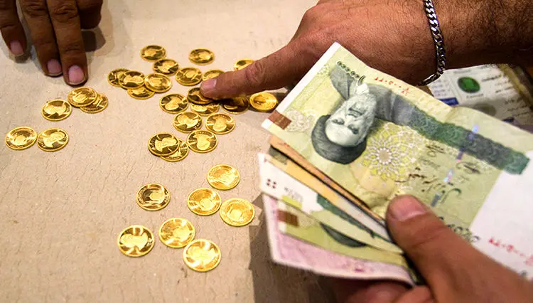 قیمت سکه در بازار تهران ریخت