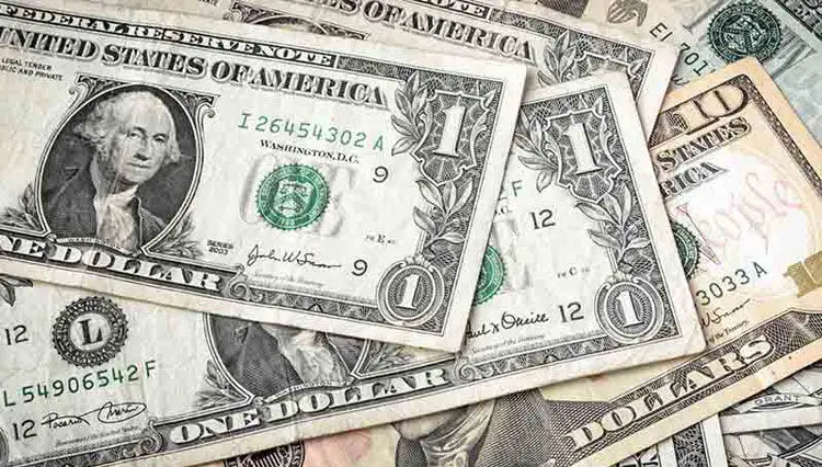 با یک دلار در ایران چه چیز‌هایی می‌توانید بخرید؟